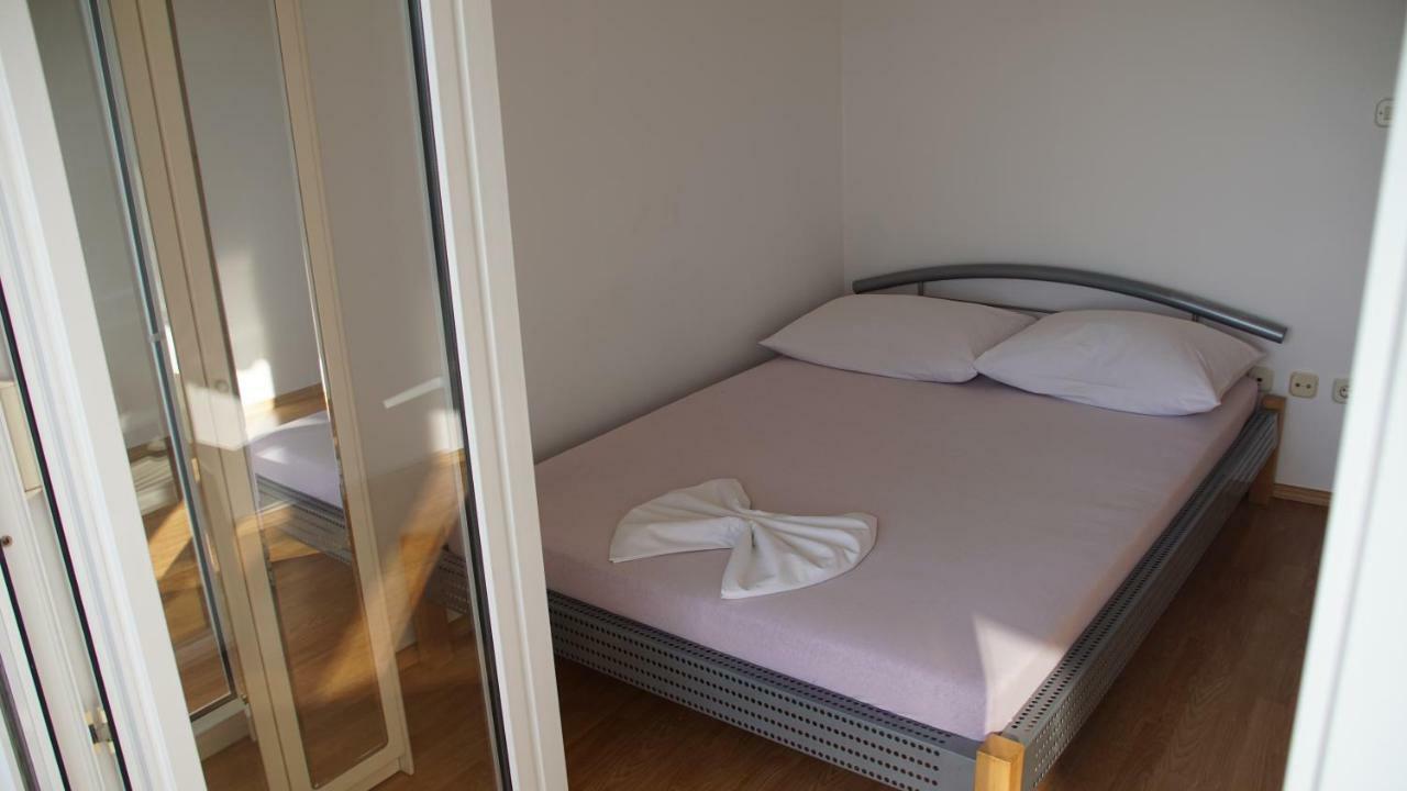 Apartmani Sipic , Bilo - Primošten Eksteriør billede