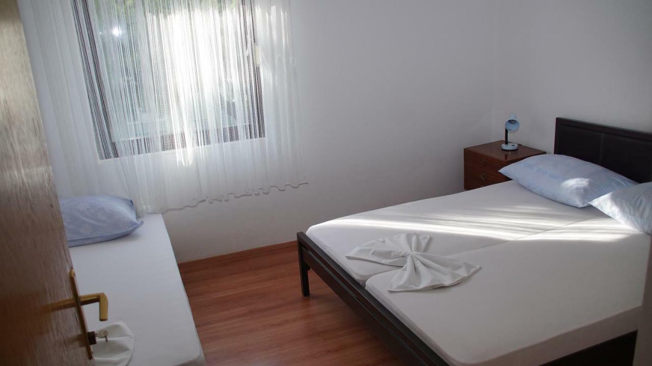 Apartmani Sipic , Bilo - Primošten Eksteriør billede