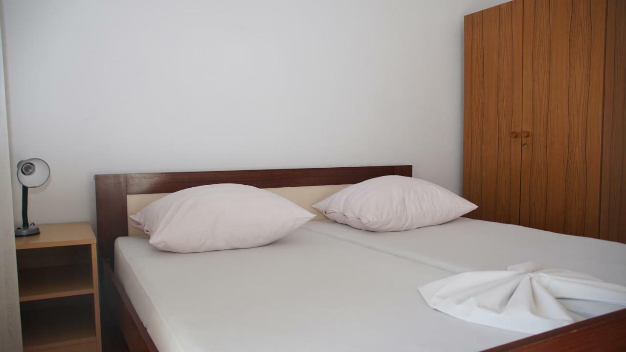 Apartmani Sipic , Bilo - Primošten Eksteriør billede