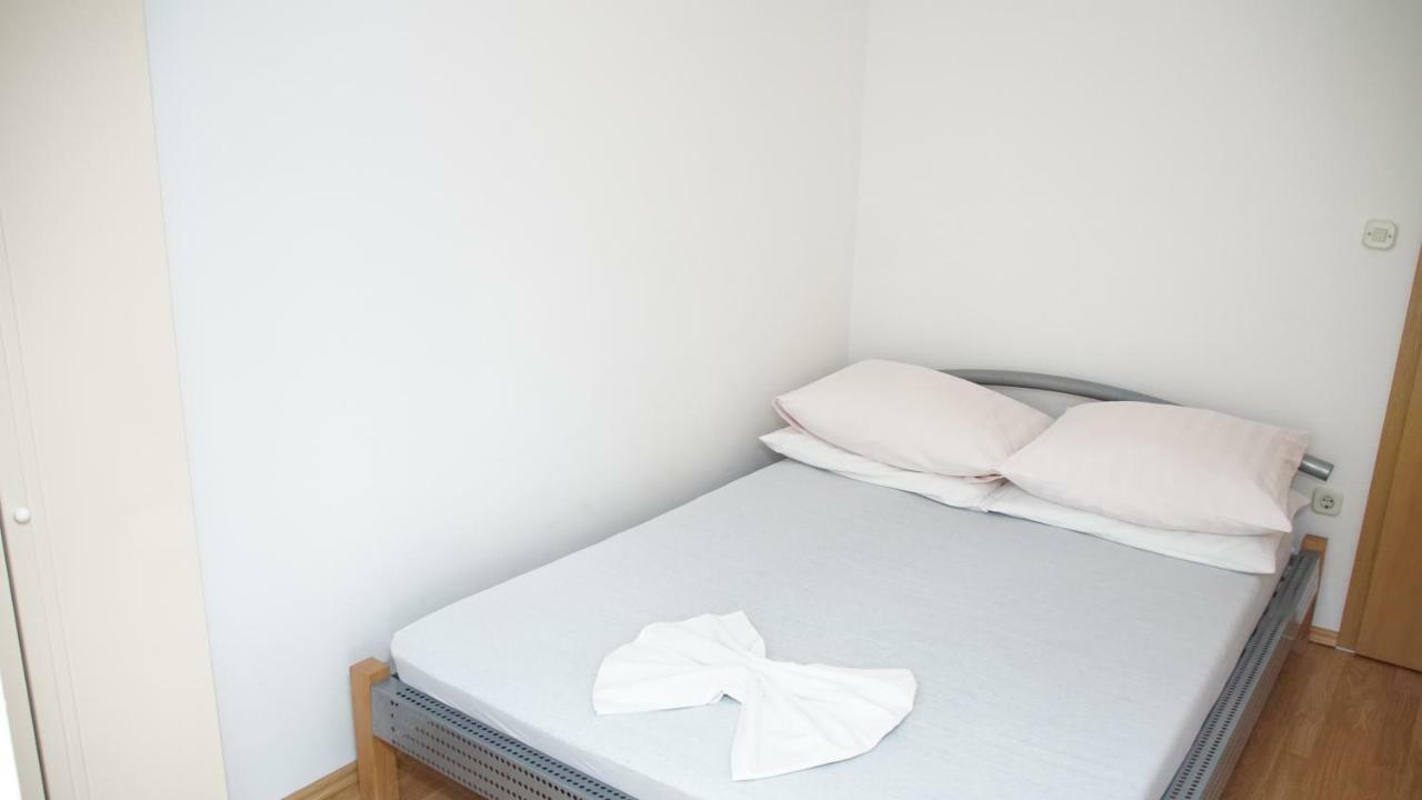 Apartmani Sipic , Bilo - Primošten Eksteriør billede
